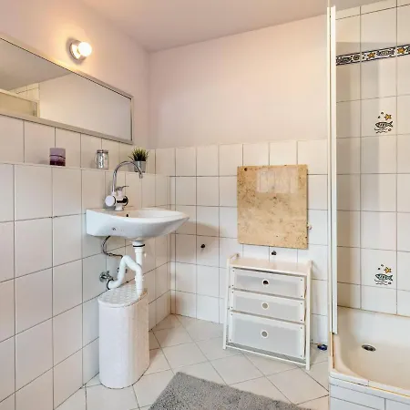 Snug Holiday In Spoldershagen Near Skydiving Holiday home